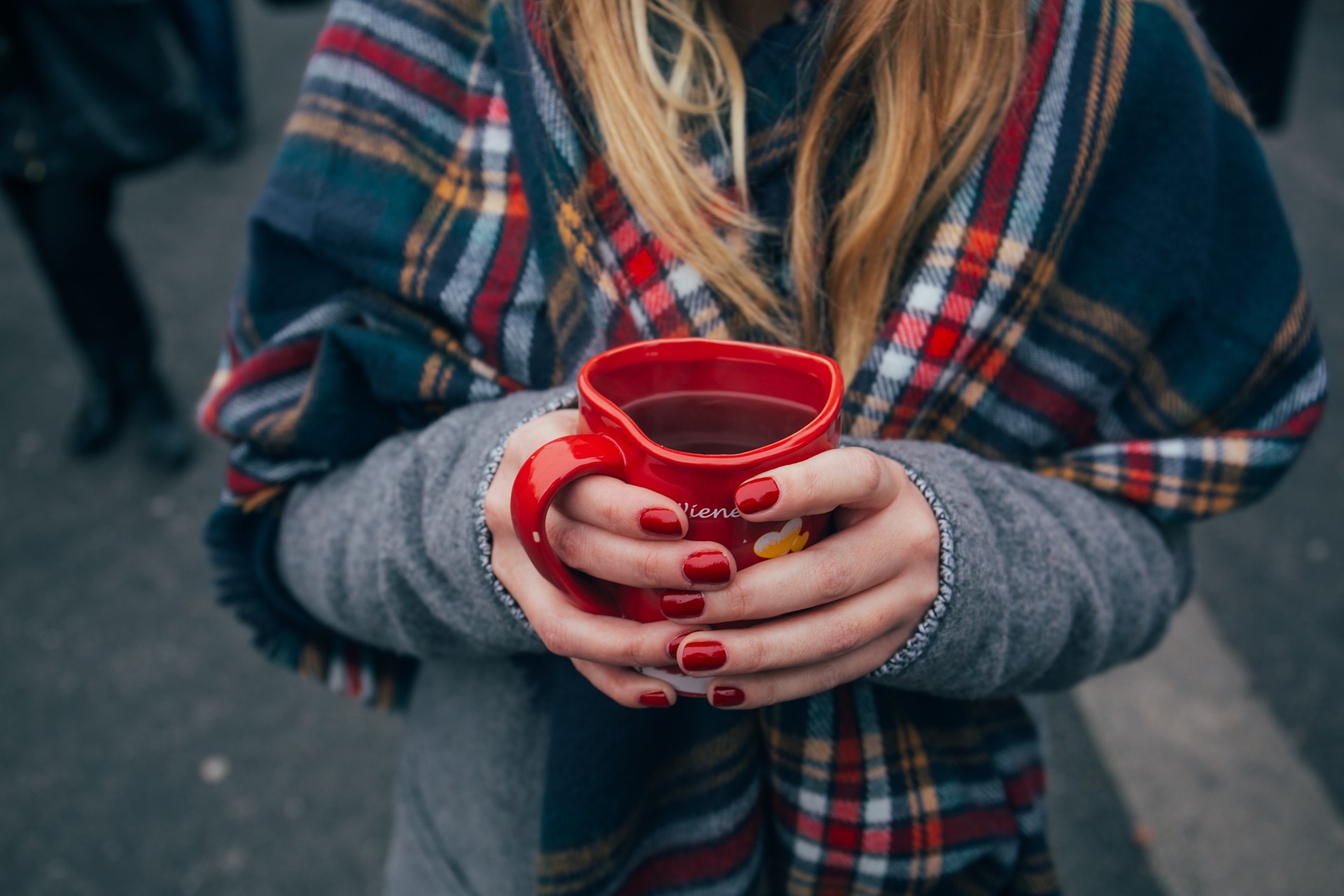 La tisane réchauffante de l’hiver : gingembre, citron, cannelle