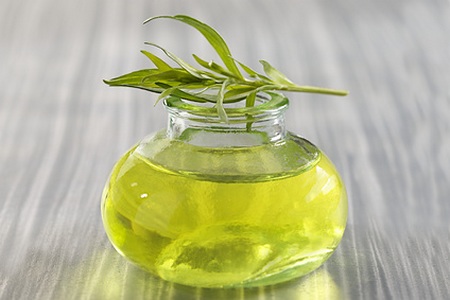 Huile essentielle d'estragon anti-allergies